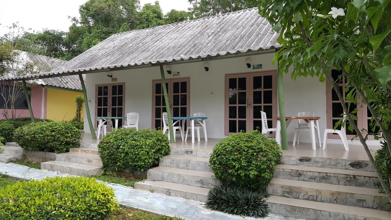 Baanraisooksangchan Kaeng Krachan Exterior photo